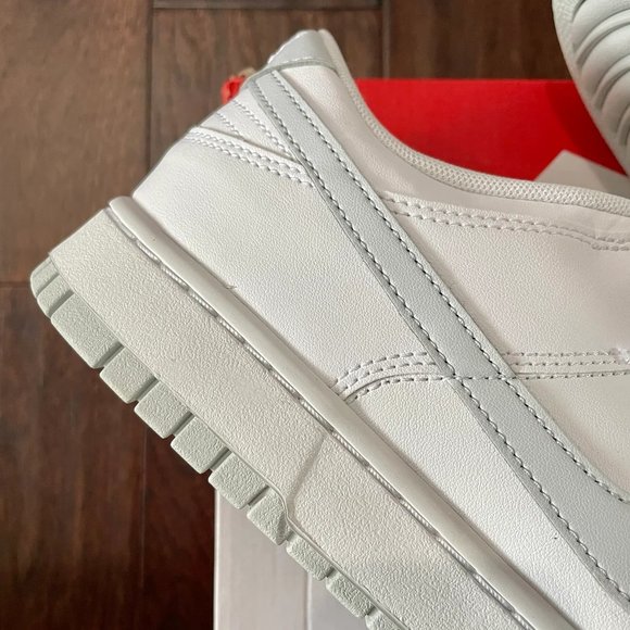 Nike Dunk Low UNC (2021) (GS - Picture 2 of 7